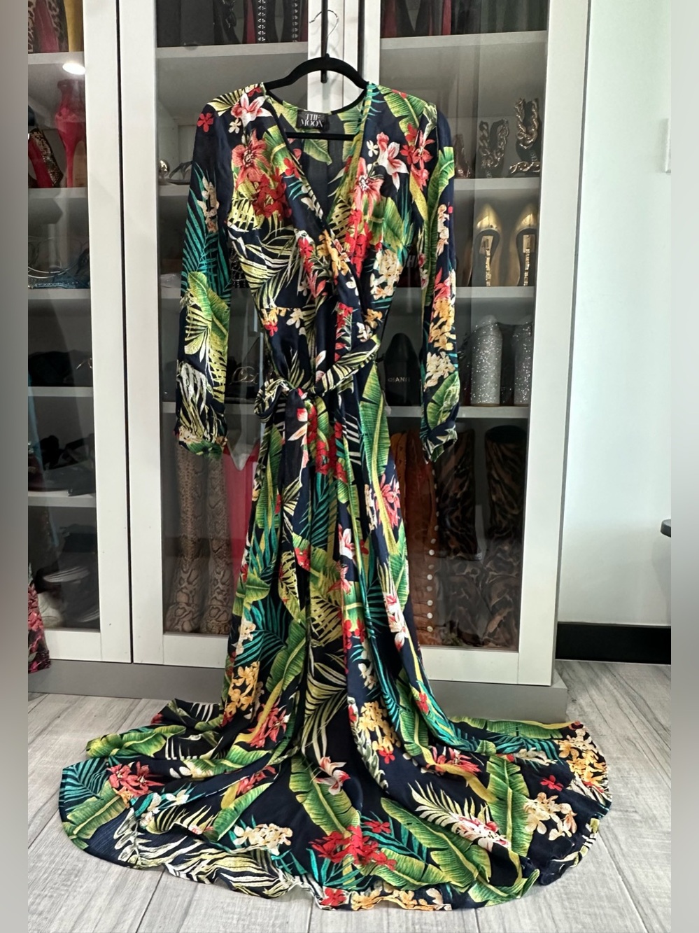 NEW The Moon boutique brand Floral Tropical  Maxi Dress Sz Small $100 Resort